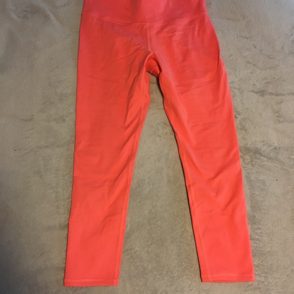 Fabletics salar solid powerhold capri